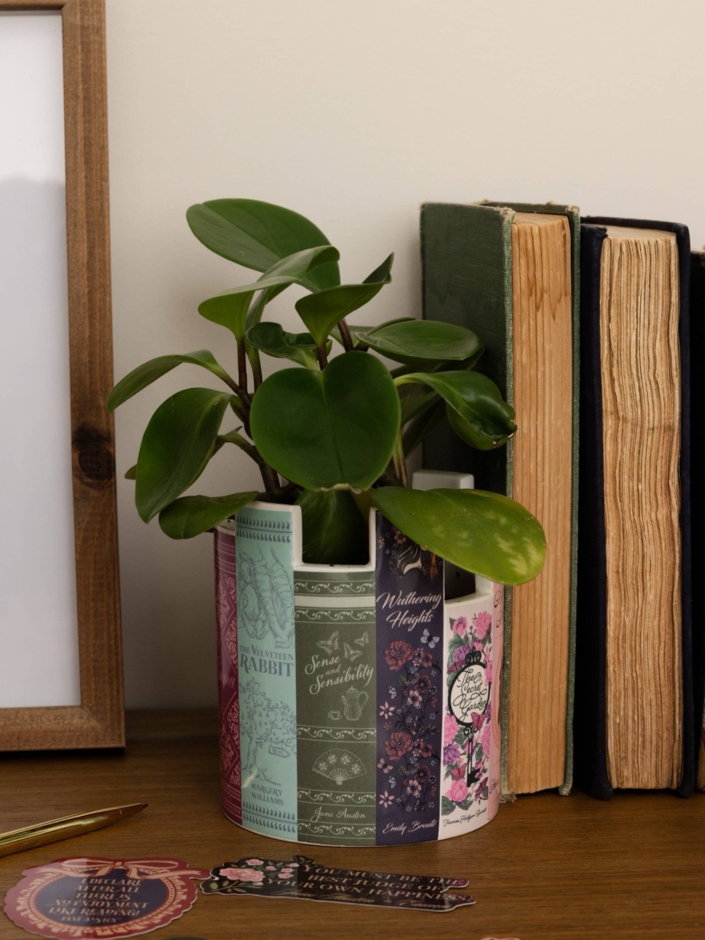 NIB Steel Mill & Co Ladies of Literature Ceramic Book Planter Desk Pot